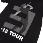 EM-SMMR18.USA-EUR E-PHOTO T-SHIRT Футболка с черно-белой фотографией Эма на груди и датами тура на спине
