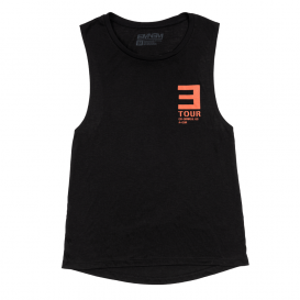 EM-SMMR18.USA-EUR WOMEN'S TANK TOP Девушки, не упустите! Женский топик с логотипом тура Эминема 2018-го года и датами его концертов на спине. Женские вещи - большая редкость в его коллекциях