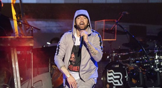 Eminem стал пятым по популярности артистом в Spotify