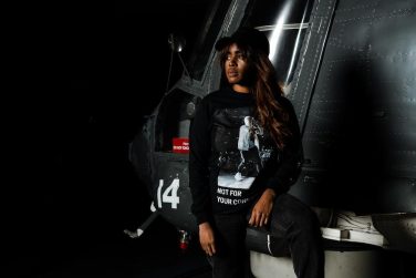«Black on Black»: Обзор коллекции мерчендайза «Kamikaze Night Combat» от Эминема и Shady Records на Чёрную пятницу