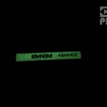 Распаковка светящейся в темноте кассеты Kamikaze Night Combat с автографом Эминема