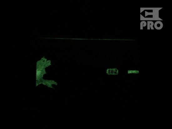 Распаковка светящейся в темноте кассеты Kamikaze Night Combat с автографом Эминема