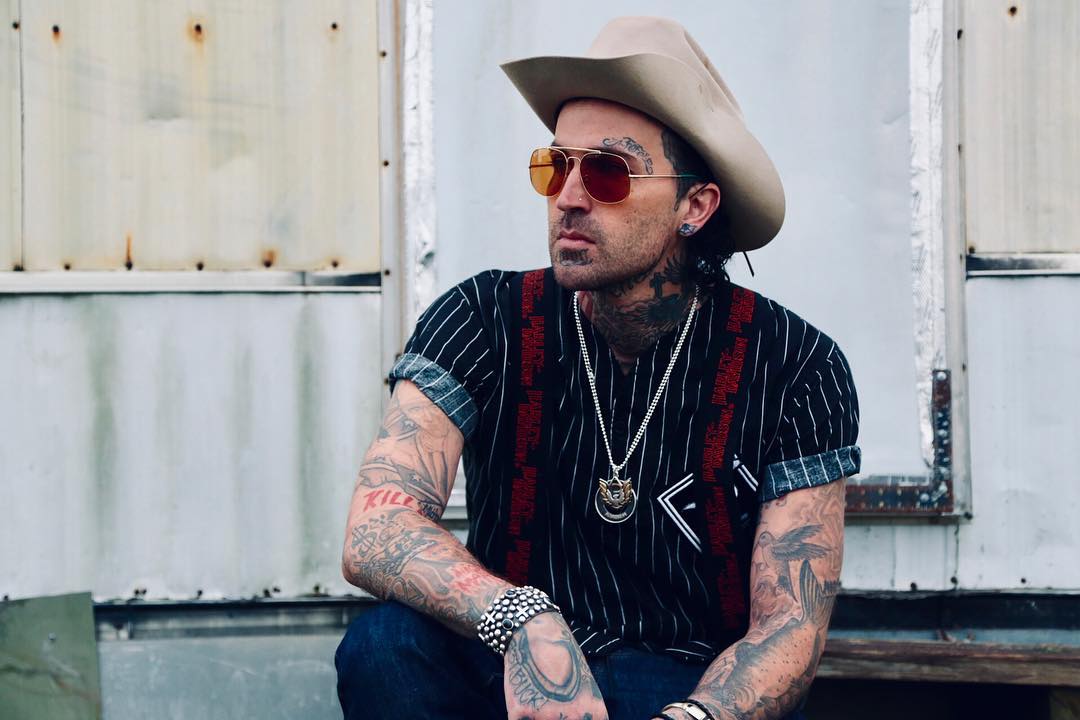 Последний альбом Yelawolf'а на Shady Records выходит в конце марта!