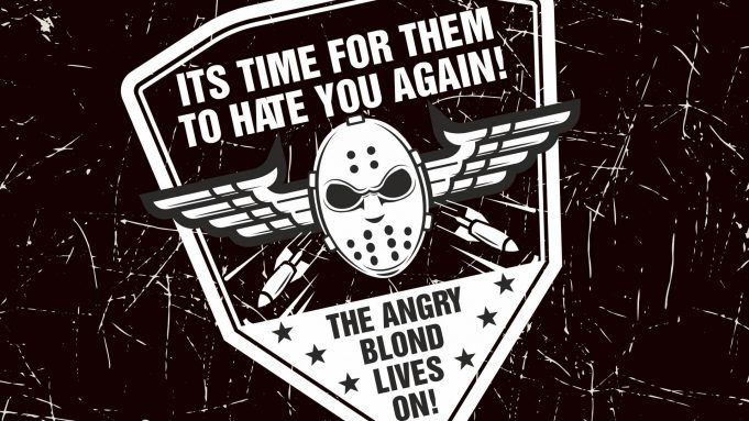 Кроме наших традиционных листовок и флагов, мы выпустили специальную коллекцию футболок, в дизайне которой объединили символику России - наш флаг, символику «Kamikaze» и всё то настроение, которое последние годы витает вокруг всего, что связано с Эминемом.