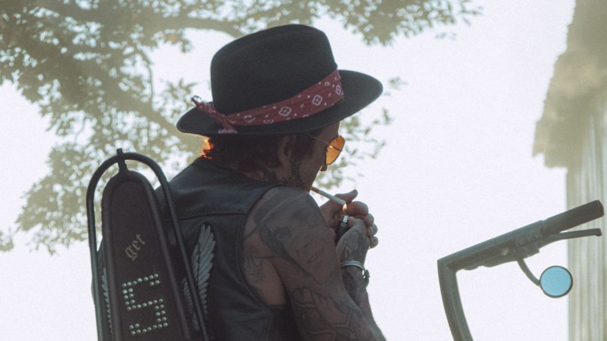 Обложка, трек-лист и дата релиза альбома Yelawolf'а «Ghetto Cowboy»