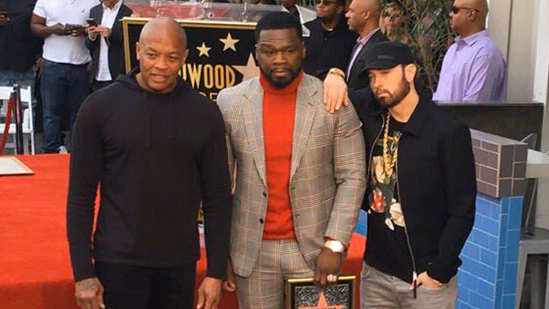 Эминем выступил с речью на церемонии открытия звезды 50 Cent на «Аллее Славы» в Голливуде
