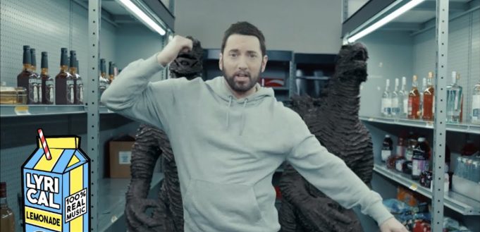 Превью клипа "Godzilla"