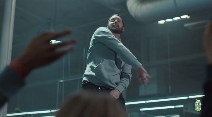 Кадр из клипа "Godzilla"