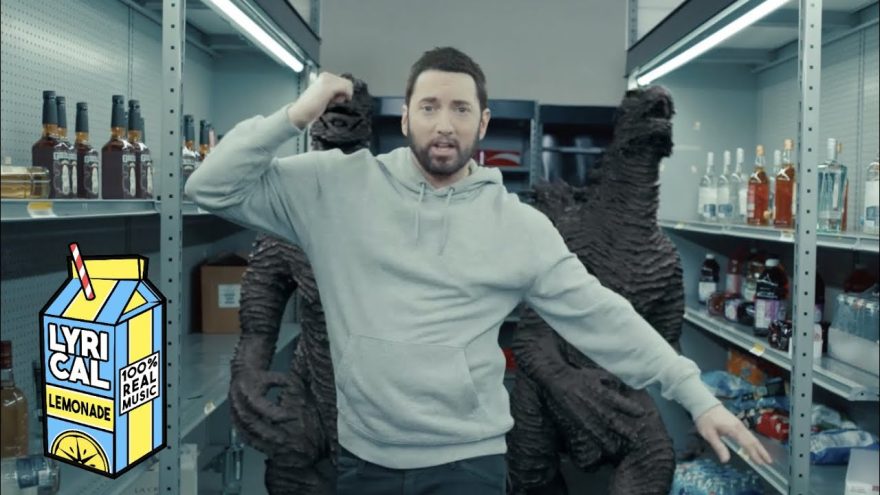 Превью клипа "Godzilla"