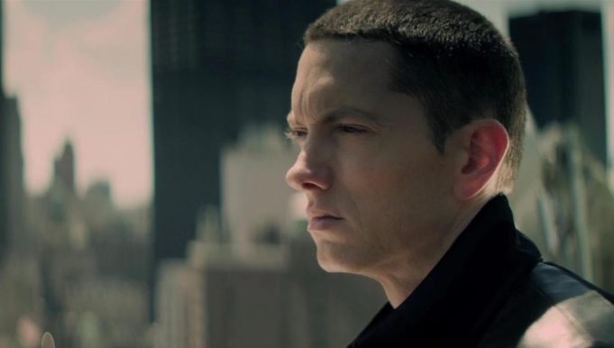 Трек «Not Afraid» преодолел новую отметку на Spotify