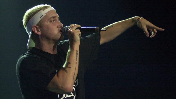 slim "Joe Louis Arena" в Детройте, 6 июля 2000 года