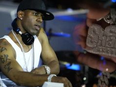 Эминем подарил DJ Whoo Kid цепь Shady Records — жест, который говорит больше слов