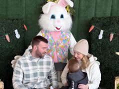 Внук Эминема впервые встретил пасхального кролика